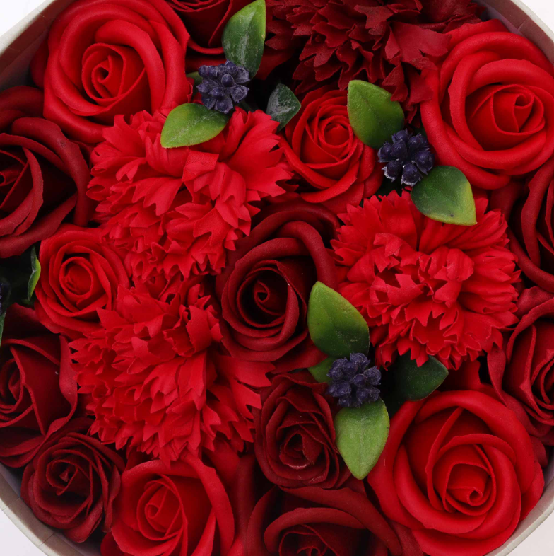 Round Box - Classic Red Roses