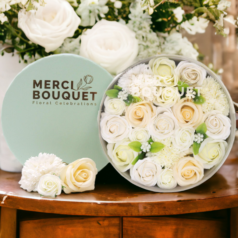 Round Box - Wedding Blessings - White & Ivory